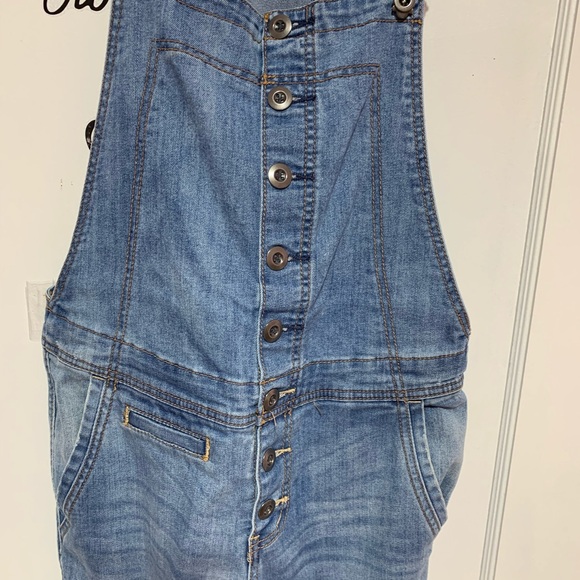 Free people, Jean bib overalls
Size 27 - Picture 3 of 16